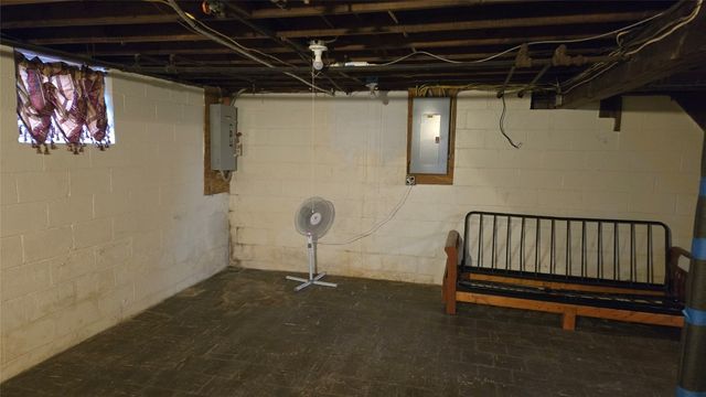 400 THOMAS Street, Cambridge Springs Boro, PA 16403