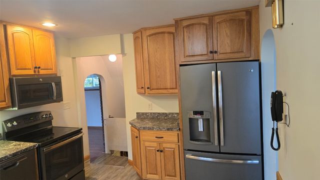 400 THOMAS Street, Cambridge Springs Boro, PA 16403