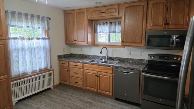 400 THOMAS Street, Cambridge Springs Boro, PA 16403