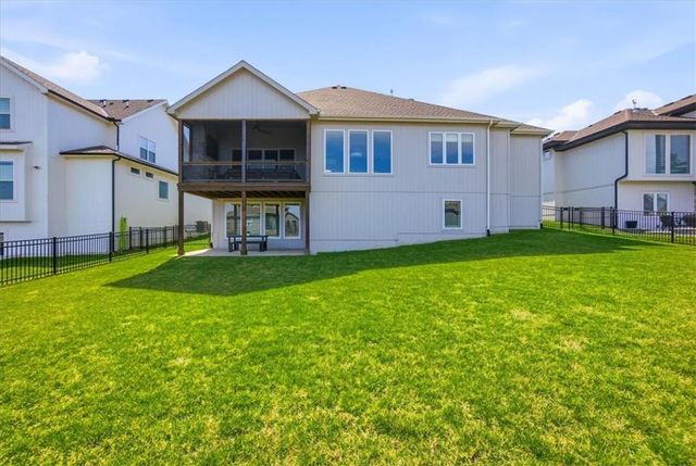 17321 Bradshaw Street, Overland Park, KS 66221
