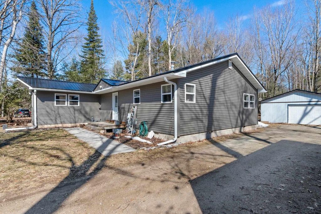 W6118 LAKE DRIVE, Shawano, WI 54166
