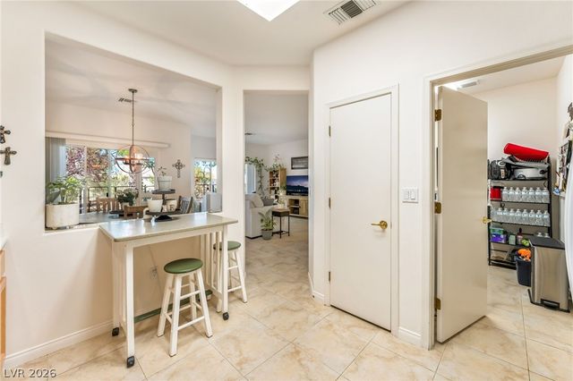 10722 Sky Meadows Avenue, Las Vegas, NV 89134