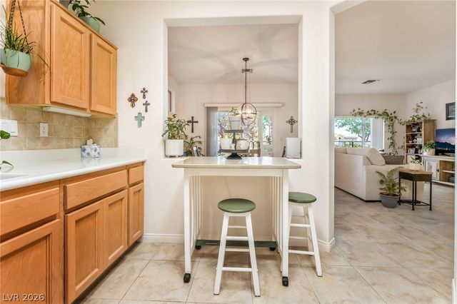 10722 Sky Meadows Avenue, Las Vegas, NV 89134