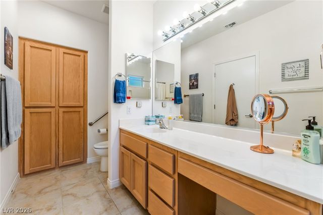 10722 Sky Meadows Avenue, Las Vegas, NV 89134