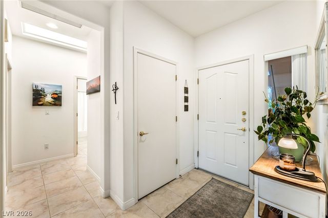 10722 Sky Meadows Avenue, Las Vegas, NV 89134