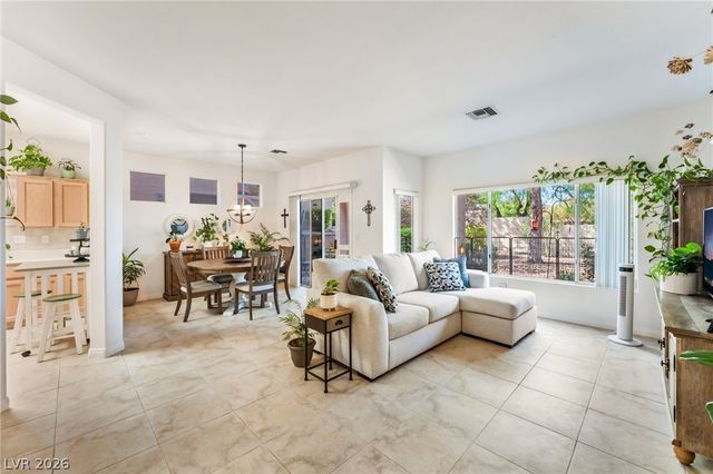 10722 Sky Meadows Avenue, Las Vegas, NV 89134