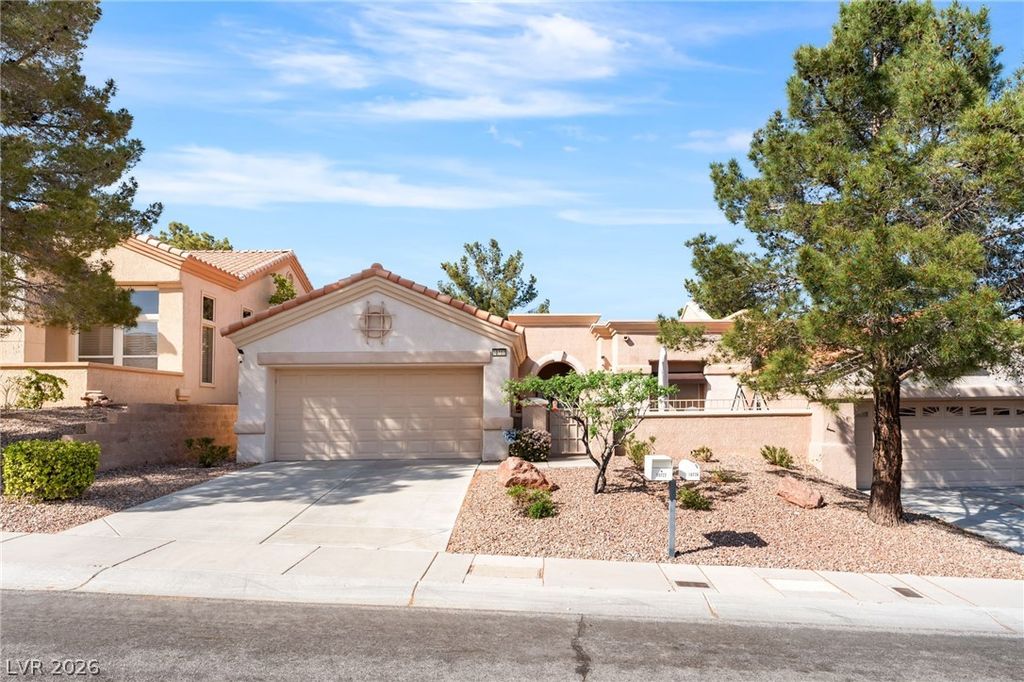 10722 Sky Meadows Avenue, Las Vegas, NV 89134