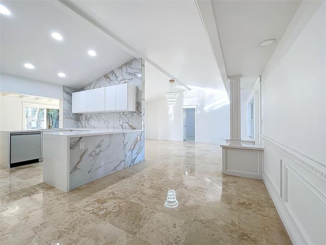 2836 NW 11th Avenue, Wilton Manors, FL 33311
