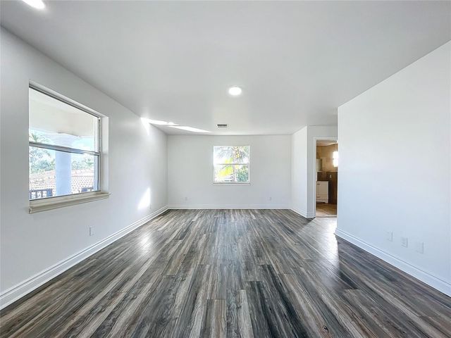 2836 NW 11th Avenue, Wilton Manors, FL 33311
