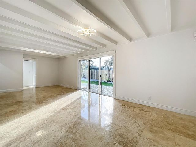 2836 NW 11th Avenue, Wilton Manors, FL 33311