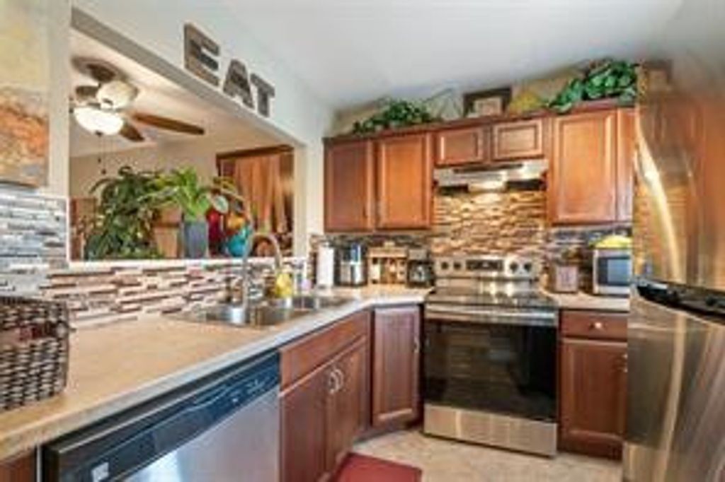 5151 W Oakland Park Boulevard 204, Lauderdale Lakes, FL 33313