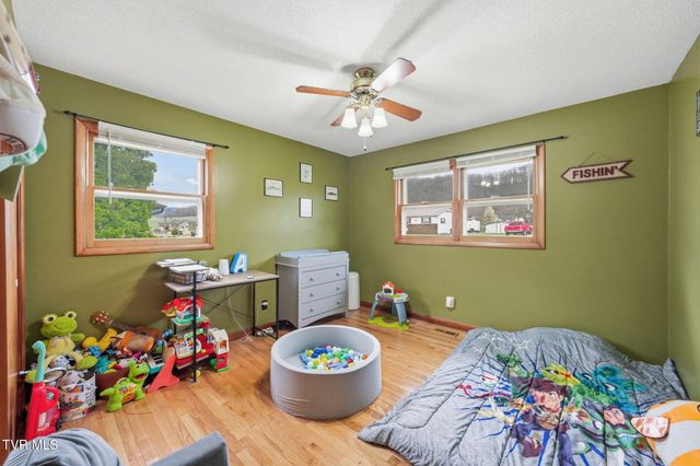 261 Price Road, Elizabethton, TN 37643