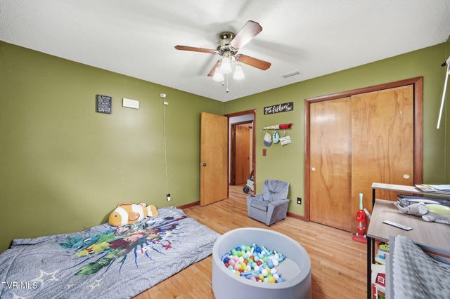 261 Price Road, Elizabethton, TN 37643