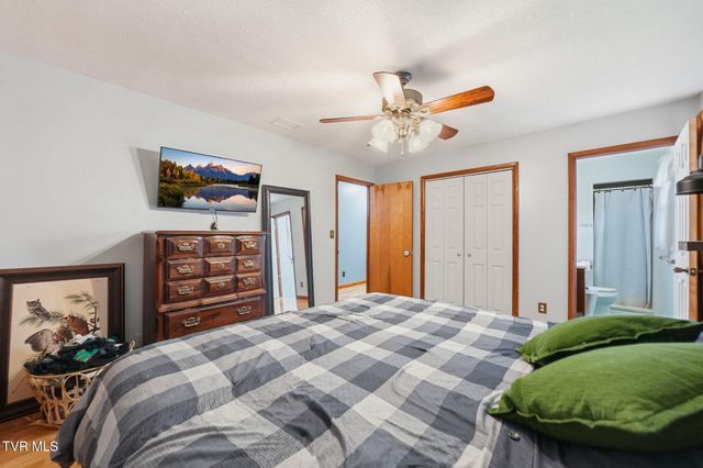 261 Price Road, Elizabethton, TN 37643