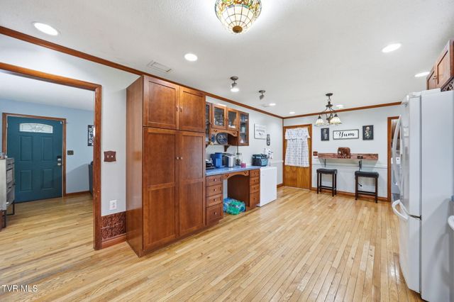 261 Price Road, Elizabethton, TN 37643