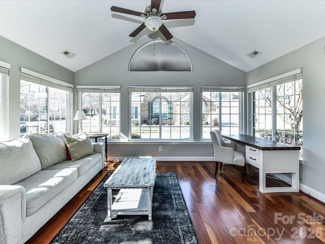 5433 Prosperity View Drive, Charlotte, NC 28269