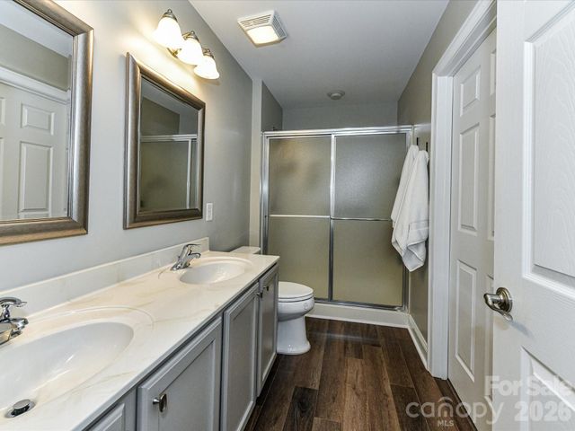 5433 Prosperity View Drive, Charlotte, NC 28269