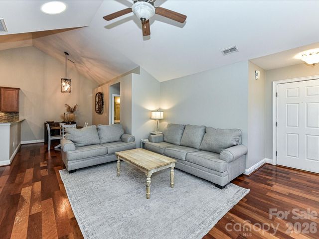 5433 Prosperity View Drive, Charlotte, NC 28269