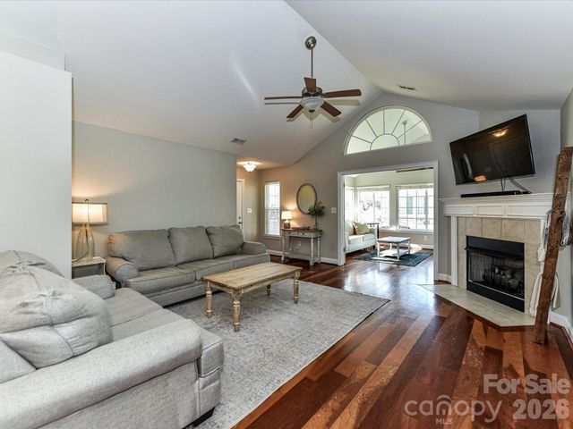 5433 Prosperity View Drive, Charlotte, NC 28269