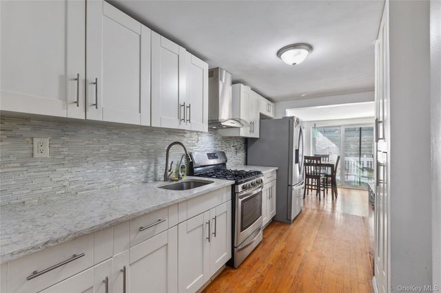 1727 Hunt Avenue, Bronx, NY 10462