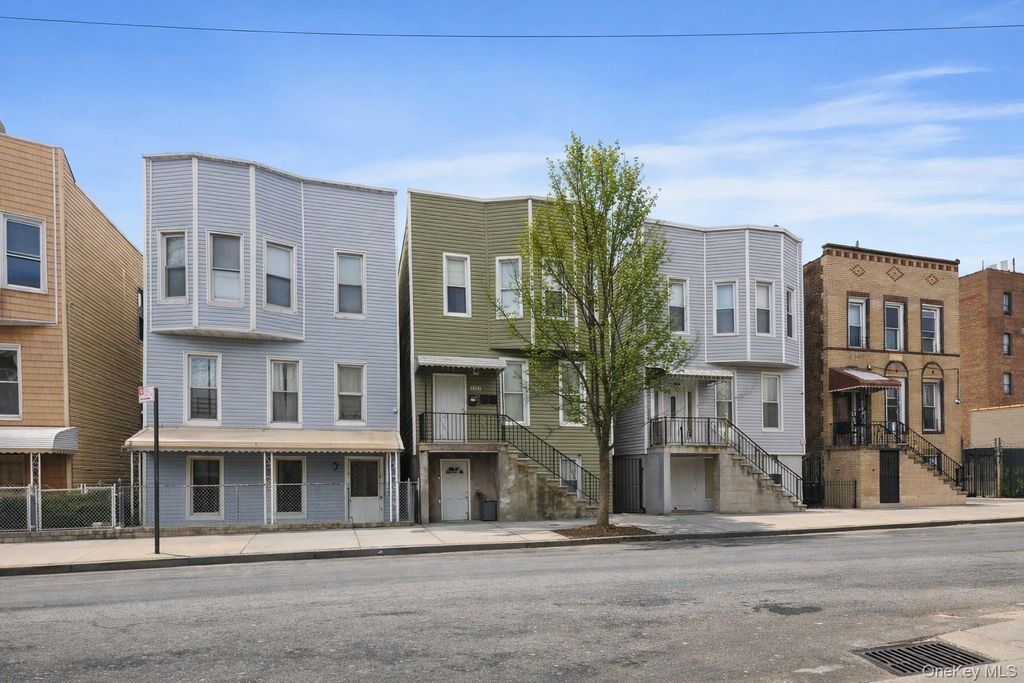 1727 Hunt Avenue, Bronx, NY 10462 — exterior
