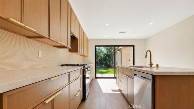 4819 Genesta, Encino, CA 91316