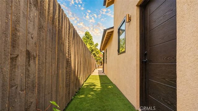 4819 Genesta, Encino, CA 91316