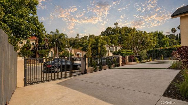 4819 Genesta, Encino, CA 91316