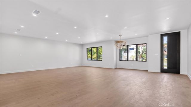 4819 Genesta, Encino, CA 91316