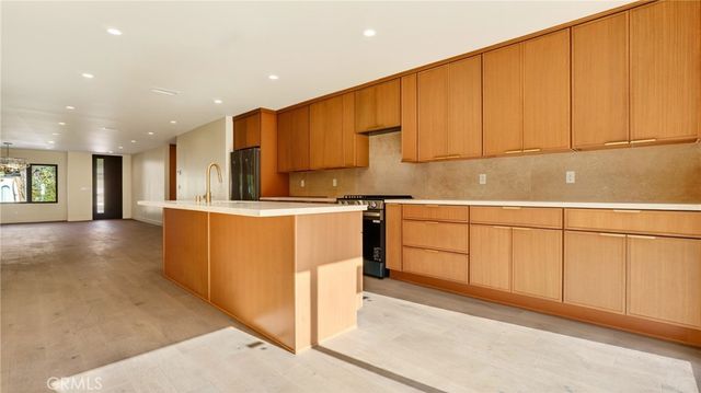 4819 Genesta, Encino, CA 91316
