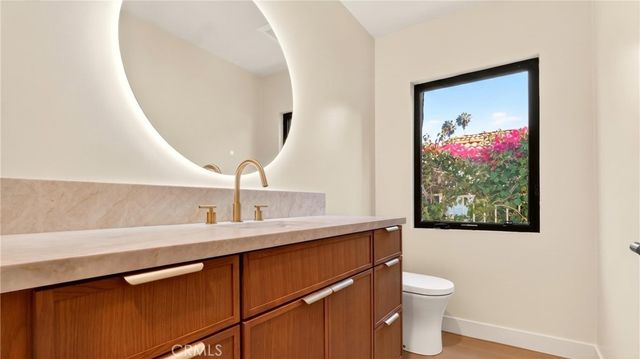 4819 Genesta, Encino, CA 91316