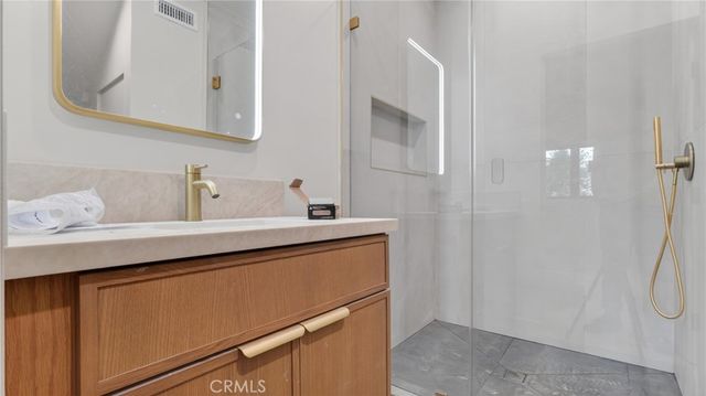 4819 Genesta, Encino, CA 91316
