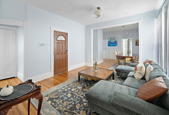 40 Buffum 2, Salem, MA 01970