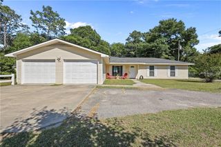 436 Killingsworth Road, Jesup, GA 31545