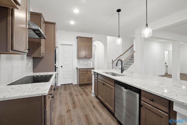 390 Broad Row Street, Huntsville, AL 35811