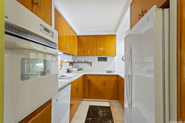 1350 Ala Moana Boulevard 2711, Honolulu, HI 96814