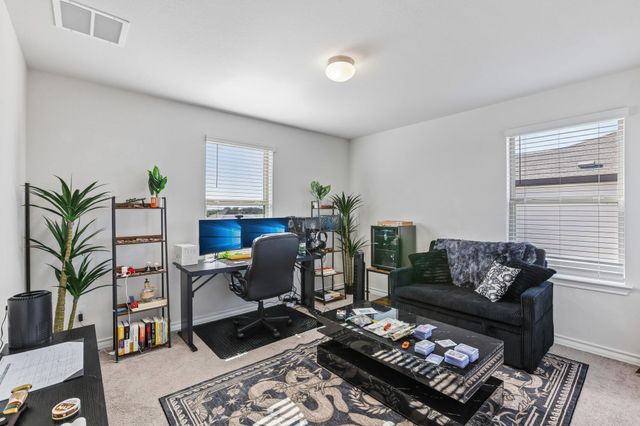 140 Limonite LN, Liberty Hill, TX 78642