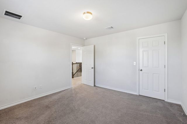 140 Limonite LN, Liberty Hill, TX 78642