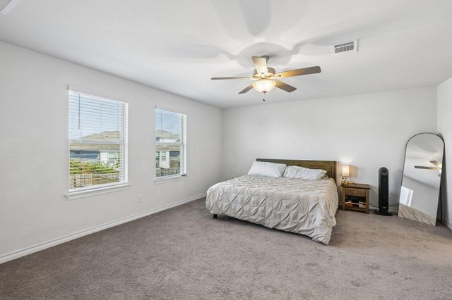 140 Limonite LN, Liberty Hill, TX 78642