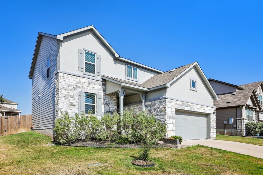 140 Limonite LN, Liberty Hill, TX 78642