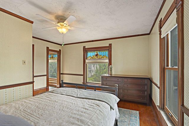 215 S Washington STREET, Elkhorn, WI 53121