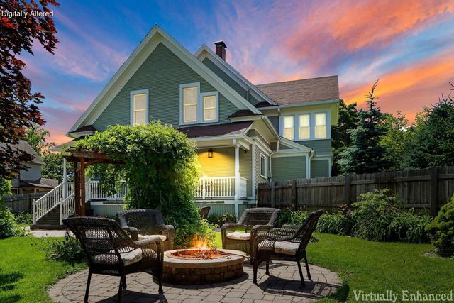 215 S Washington STREET, Elkhorn, WI 53121