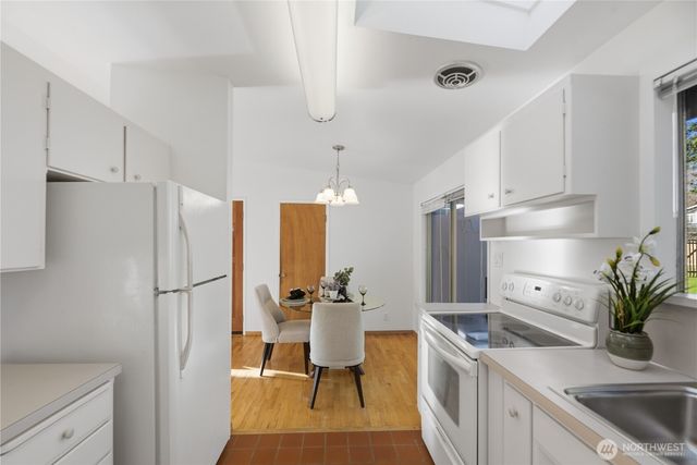 9004 NE 178th Street, Bothell, WA 98011