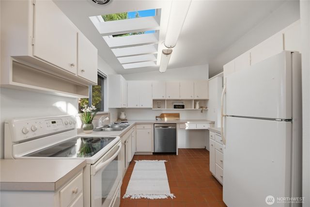 9004 NE 178th Street, Bothell, WA 98011