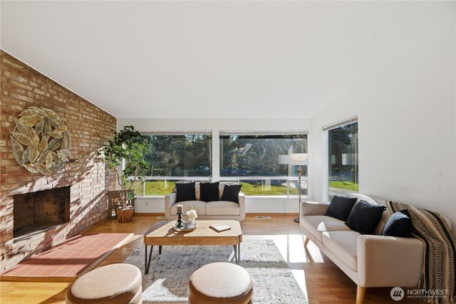 9004 NE 178th Street, Bothell, WA 98011