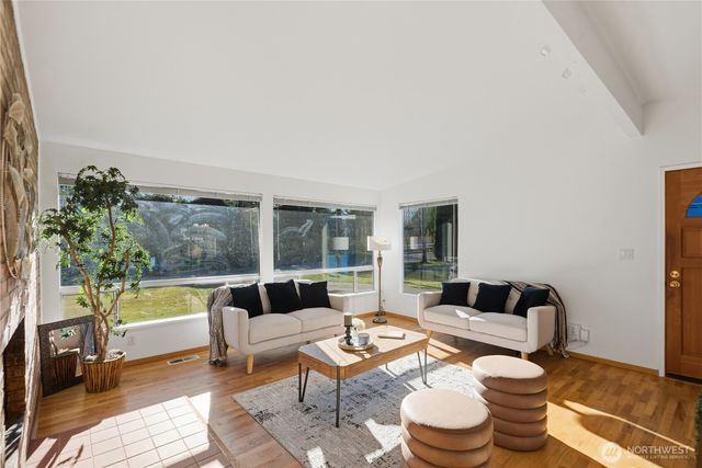 9004 NE 178th Street, Bothell, WA 98011