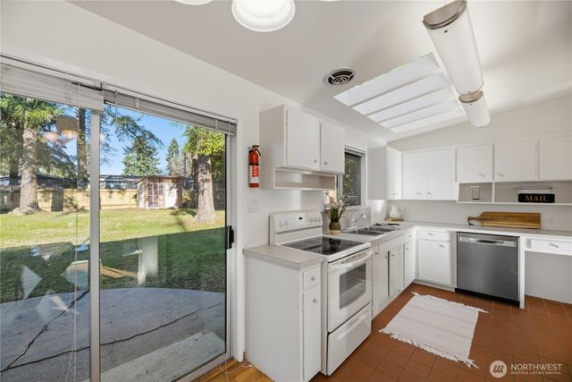 9004 NE 178th Street, Bothell, WA 98011