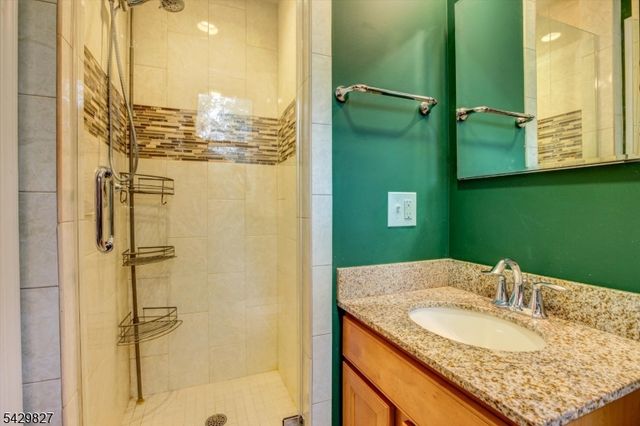10 Ridge Way, Fanwood Boro, NJ 07023