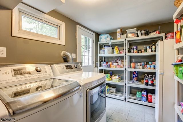 10 Ridge Way, Fanwood Boro, NJ 07023
