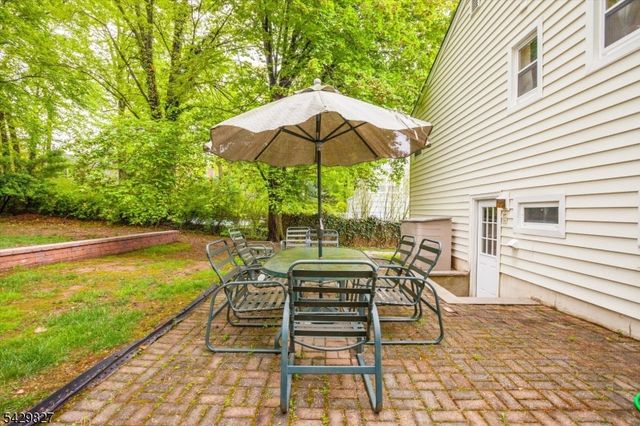 10 Ridge Way, Fanwood Boro, NJ 07023
